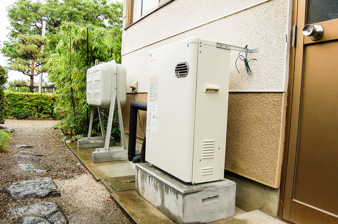 オートタイプ石油給湯機